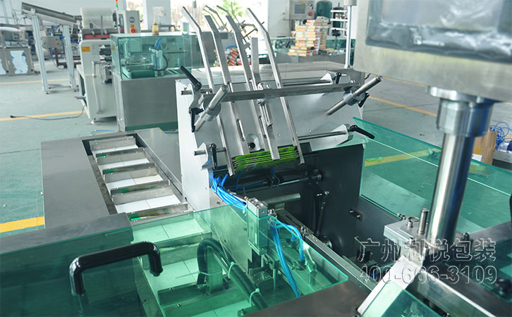 自動粘膠裝盒機