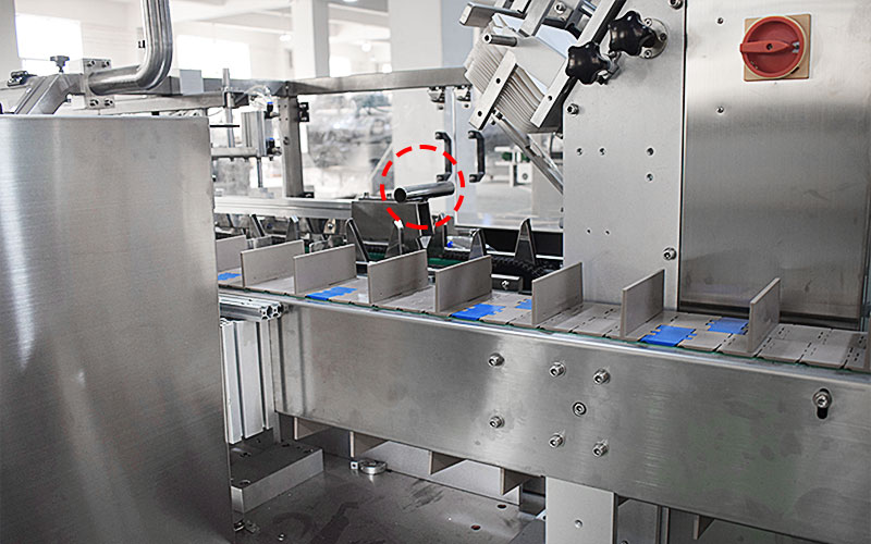 利悅二合一面膜數數自動裝盒機裝盒機構.jpg 利悅二合一面膜數數自動裝盒機裝盒機構.jpg